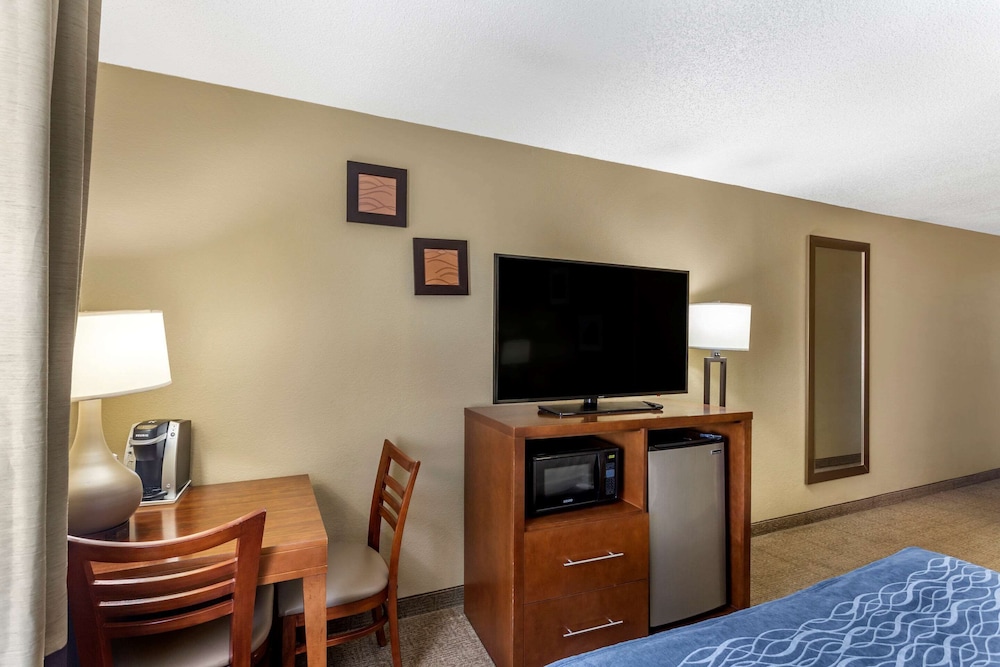 comfort inn gurnee near six flags