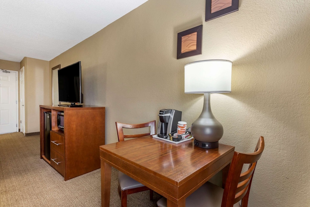 Comfort Inn Gurnee Near Six Flags,Gurnee>>Chicago,3 star