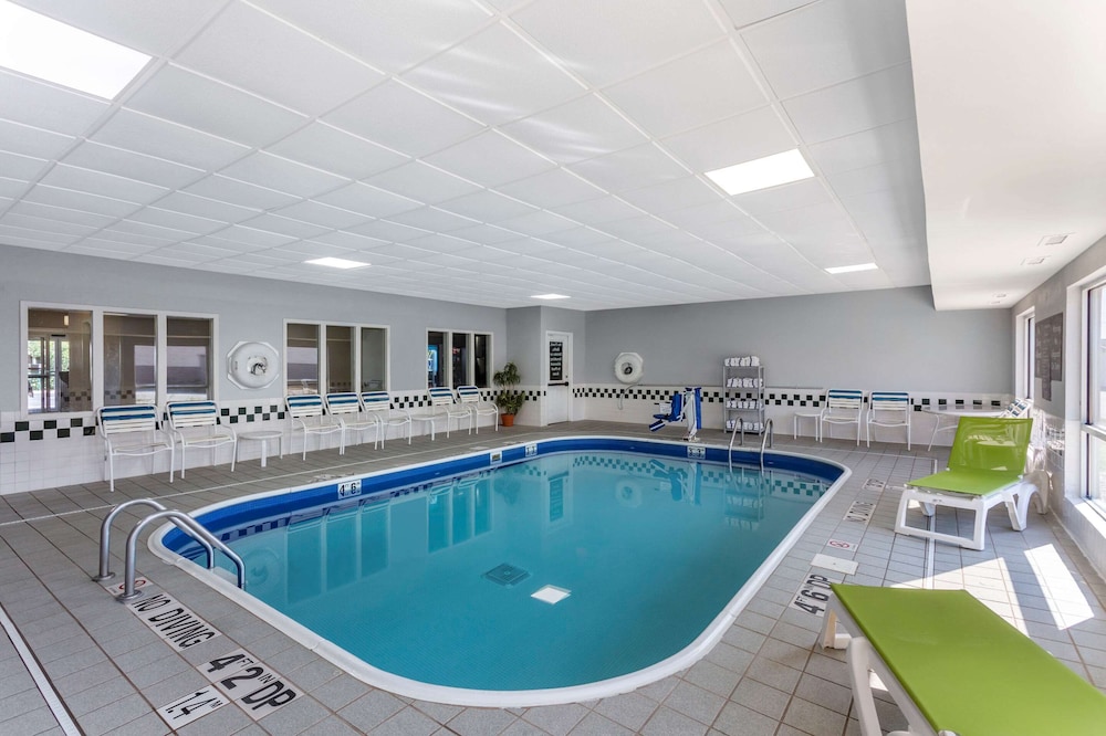 comfort inn gurnee near six flags