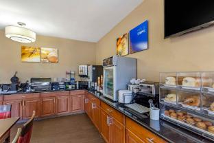 comfort inn gurnee near six flags