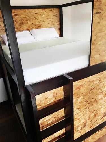 spinning cat hostel adults only