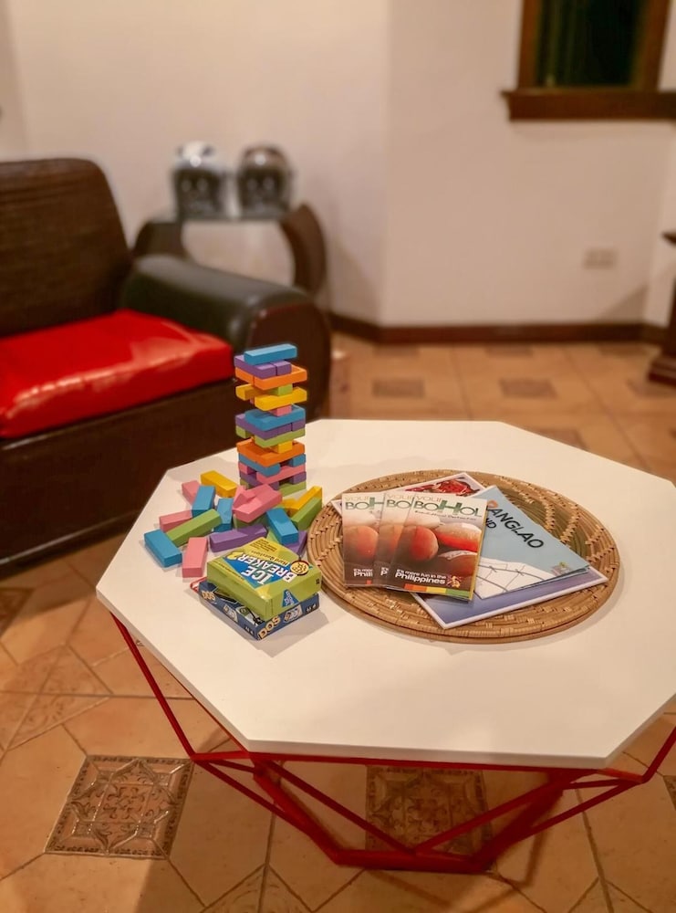 spinning cat hostel adults only