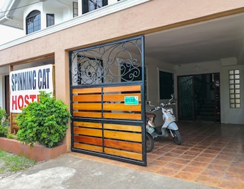 spinning cat hostel adults only