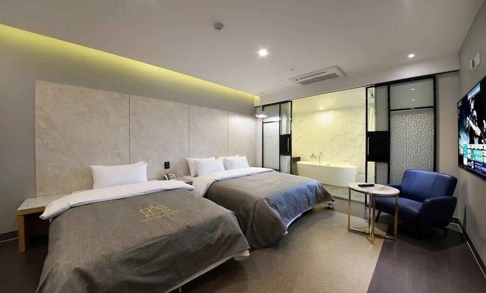 gimpo assem hotel