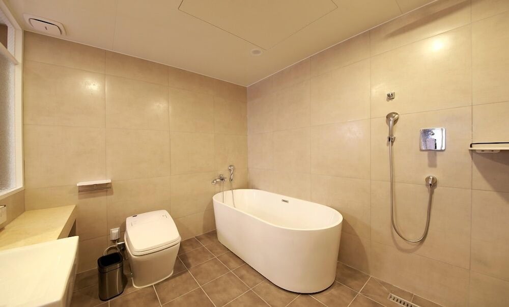 gimpo assem hotel