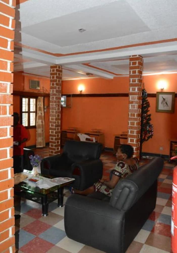 rwenzori international hotel