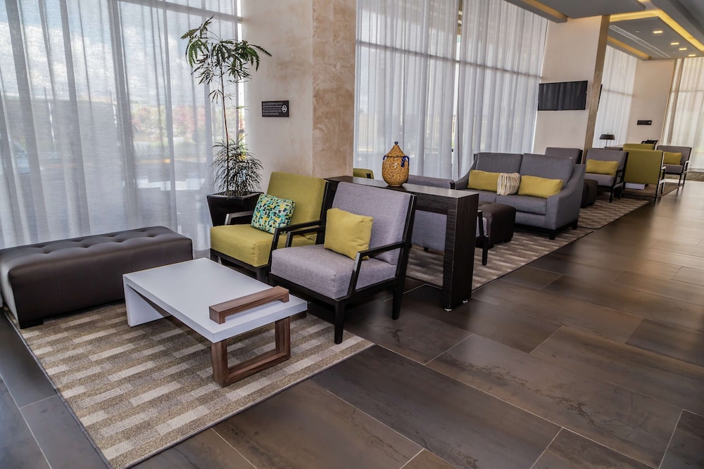 hampton inn and suites by hilton puebla