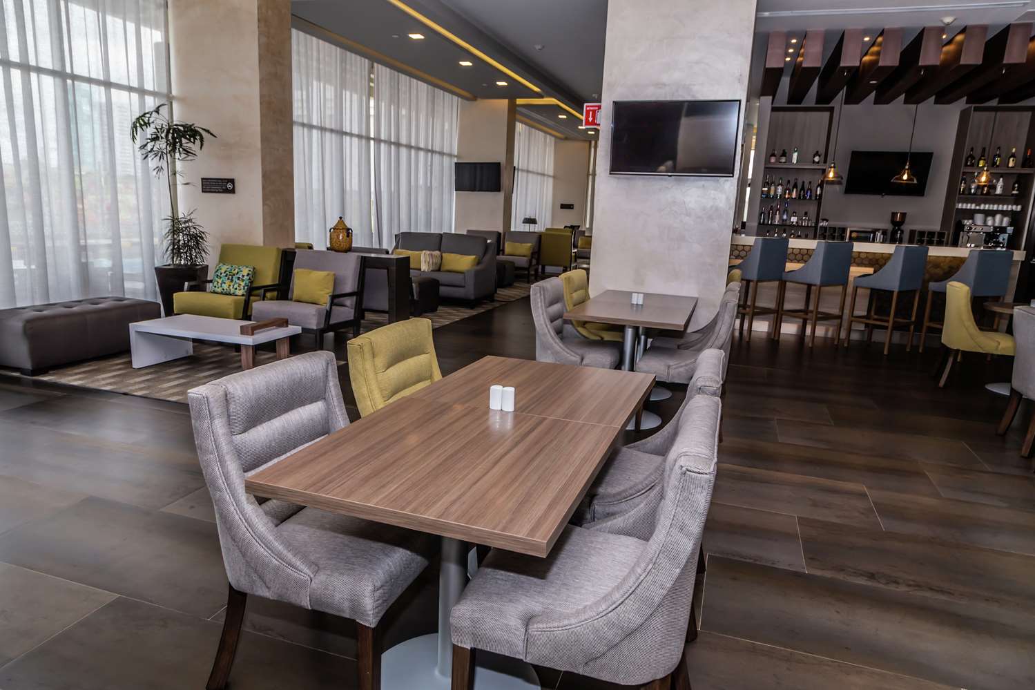 hampton inn and suites by hilton puebla