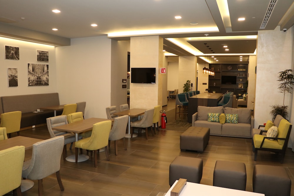 hampton inn and suites by hilton puebla