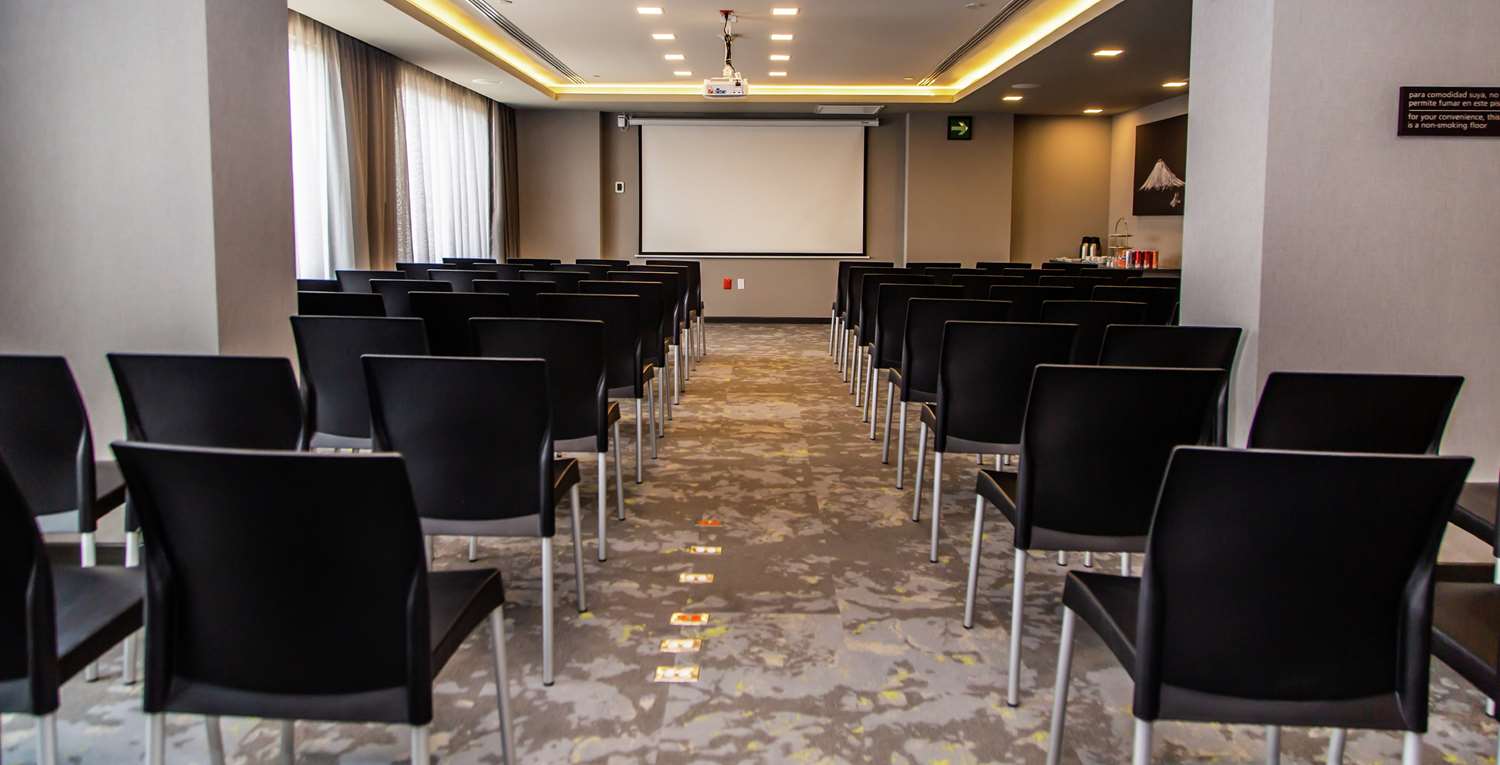 hampton inn and suites by hilton puebla