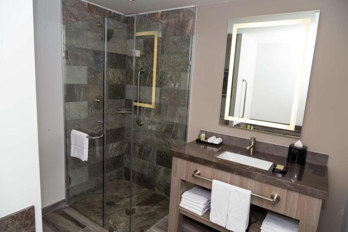 hampton inn and suites by hilton puebla