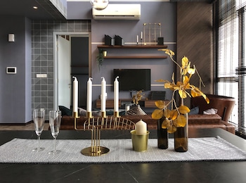 expressionz professional suites by luxurious lifestyle living