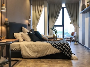 expressionz professional suites by luxurious lifestyle living