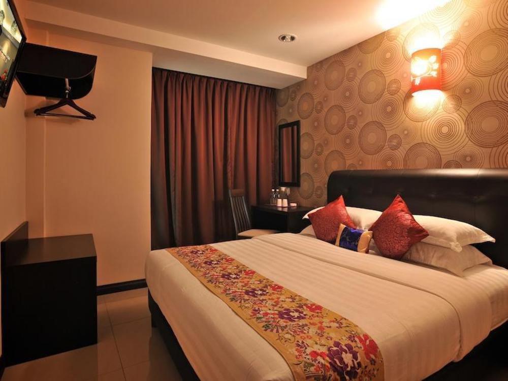 sea lion hotel klang