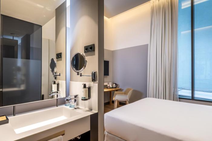 occidental diagonal 414