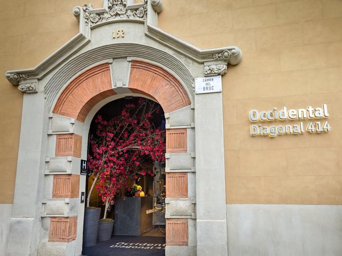 occidental diagonal 414