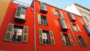 labeille boutique apartments