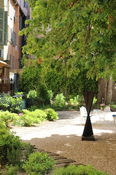 labeille boutique apartments