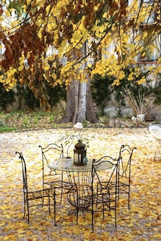 labeille boutique apartments