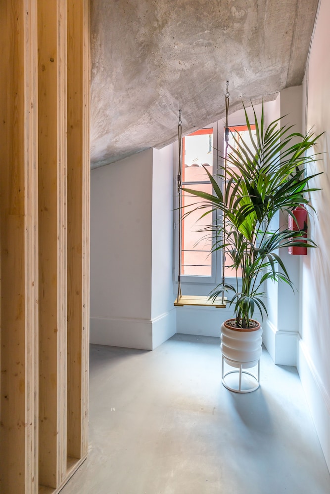 labeille boutique apartments