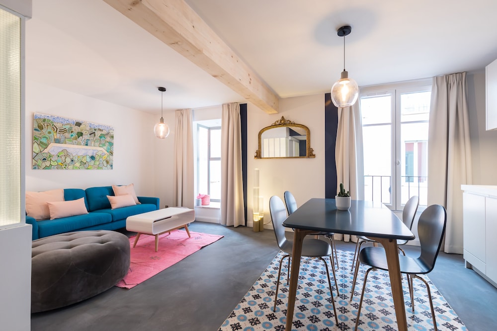 labeille boutique apartments