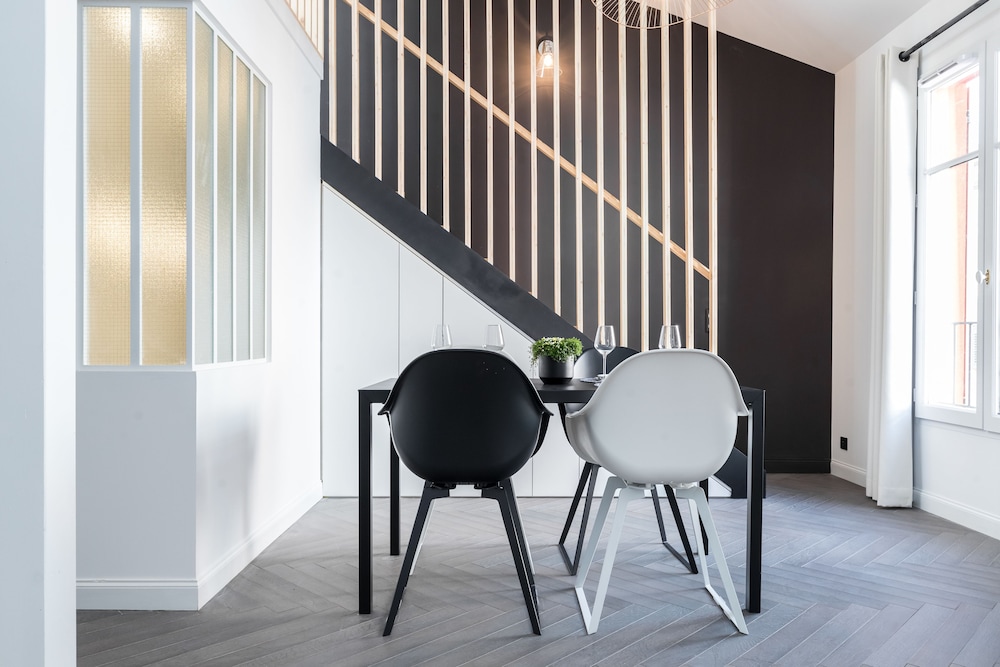 labeille boutique apartments