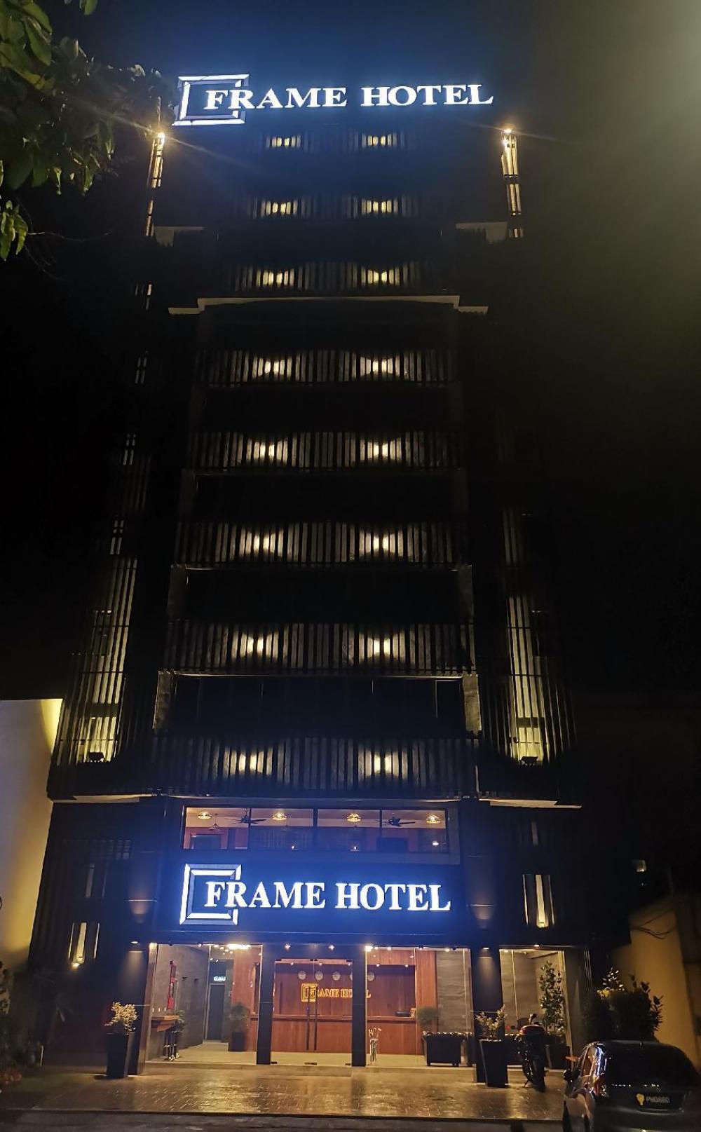 frame hotel