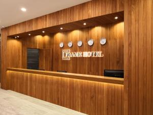 frame hotel