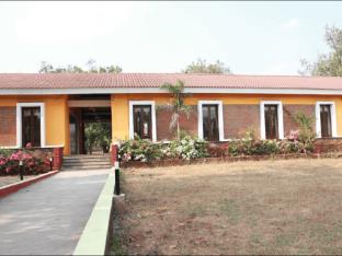 Nehamrit Farms,,3 star