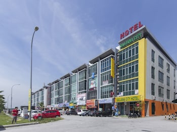 saujana city hotel