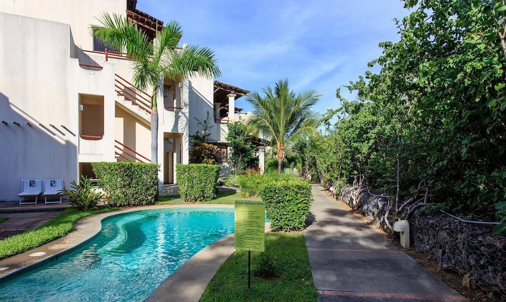 tropical gardens suites and apartments