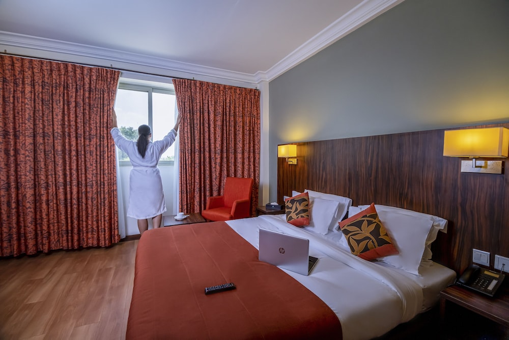 alisa hotel north ridge