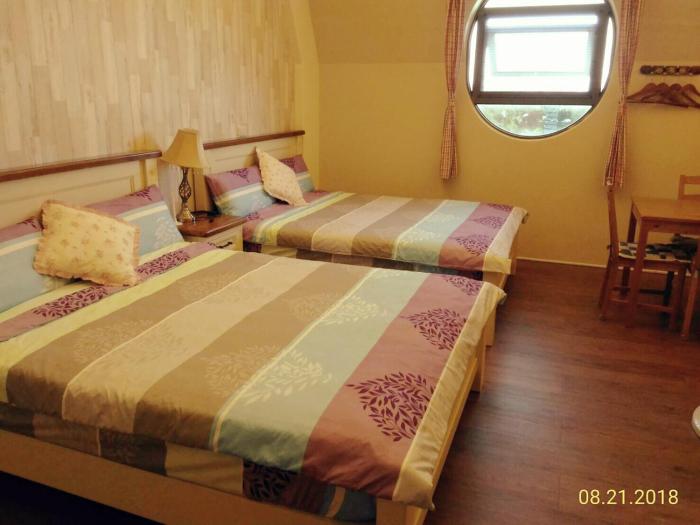 sunny forest homestay