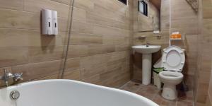sunny forest homestay