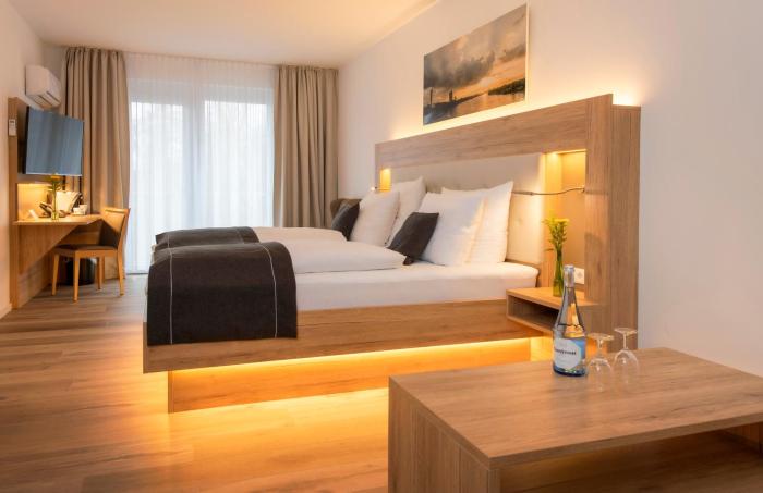 four stars by city hotel
