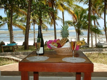The Coconut Beach Boutique Lodge & Spa,Near Tiwi Beach,3.5 star