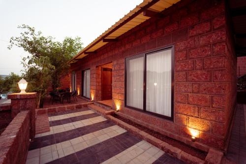 la serene resort and spa