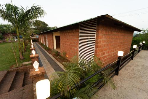 la serene resort and spa