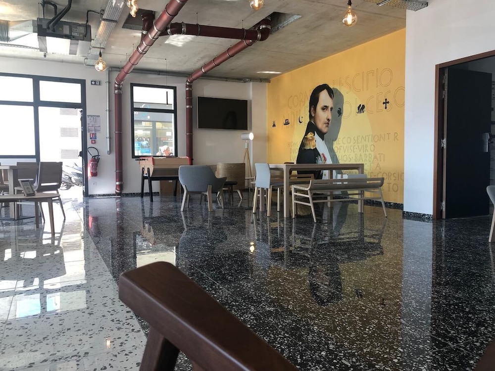 ibis styles ajaccio napoleon