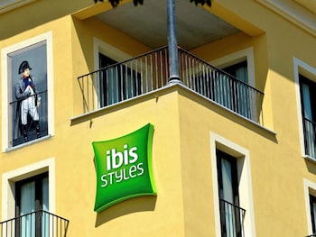 ibis styles ajaccio napoleon