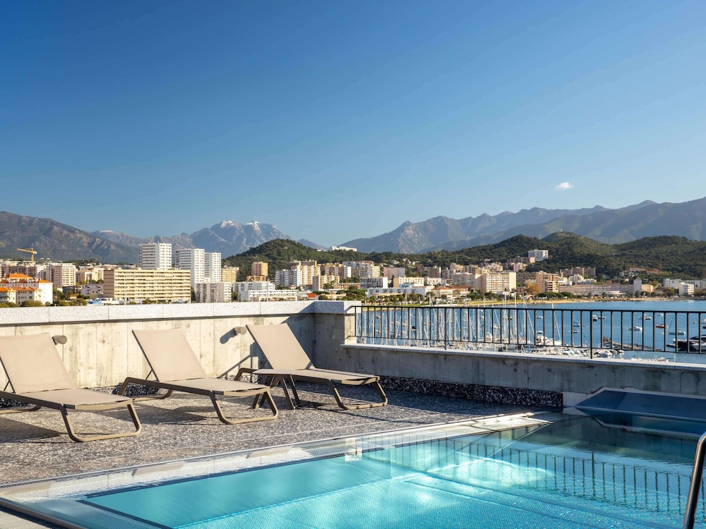 ibis styles ajaccio napoleon