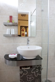 rising dragon legend hotel