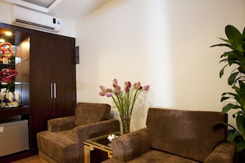 rising dragon legend hotel