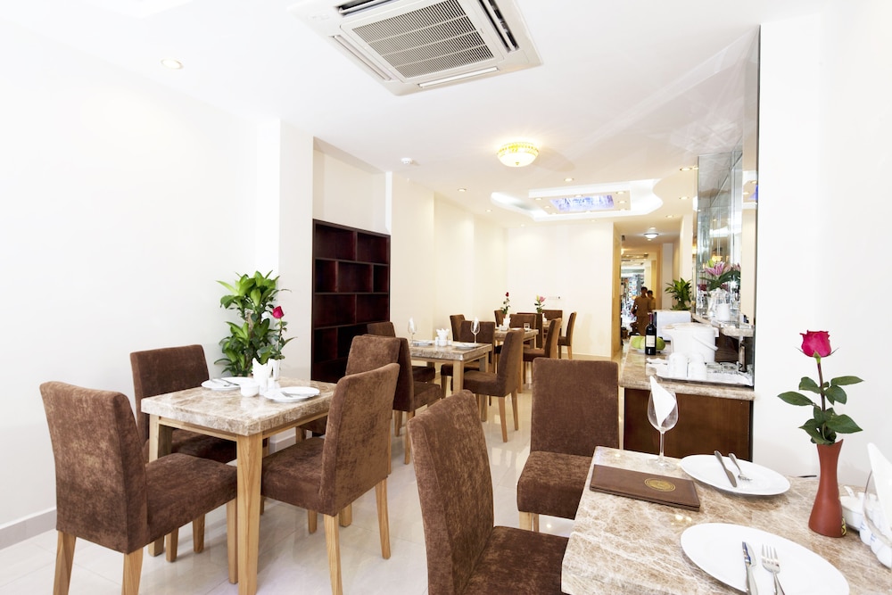 rising dragon legend hotel