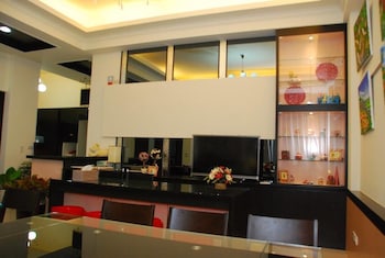 lucky bear guesthouse