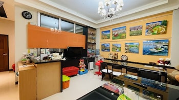 lucky bear guesthouse