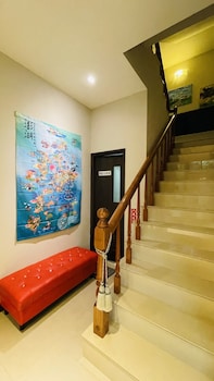 lucky bear guesthouse