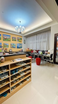 lucky bear guesthouse