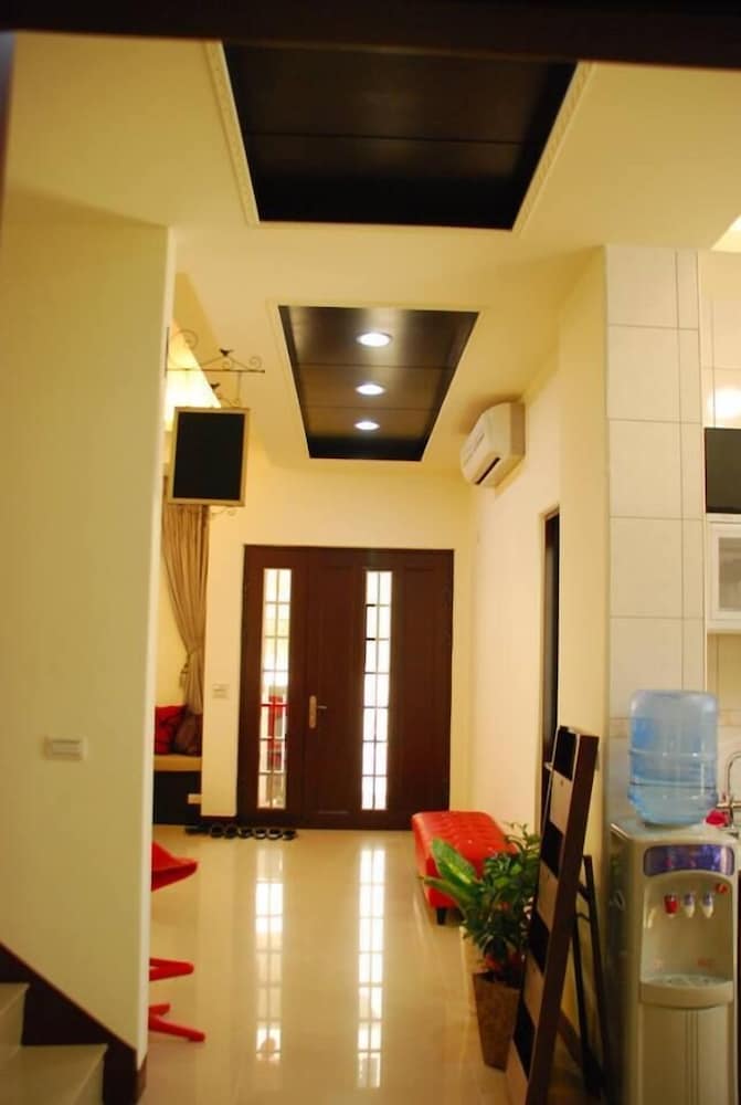 lucky bear guesthouse