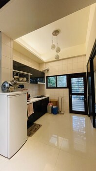 lucky bear guesthouse